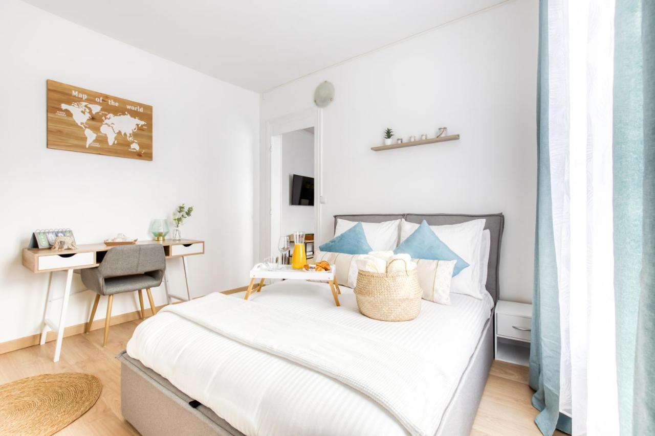 Grand Line - Parking- Metro 5 - Easy Check-In - Netflix - Disney Plus Leilighet Pantin Eksteriør bilde